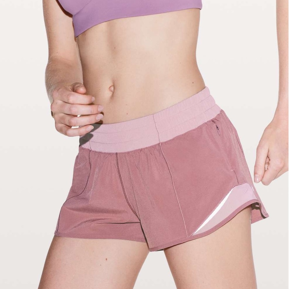 RARE Lululemon Hotty Hot Short Figue / Rose Blush 4